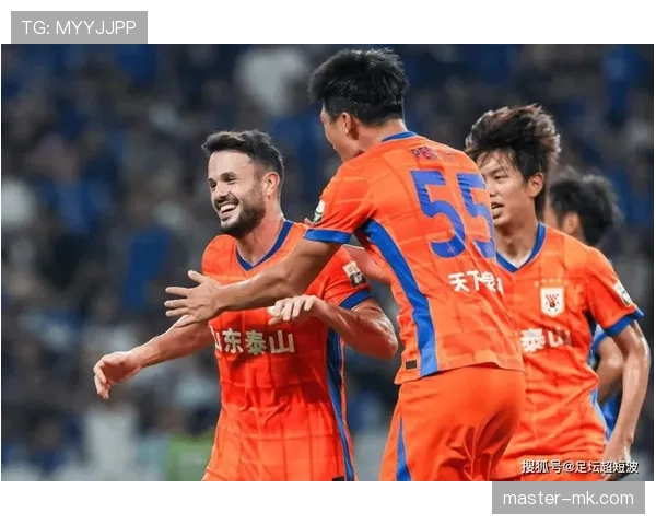 中超新赛季临近 各队阵容调整引发广泛关注