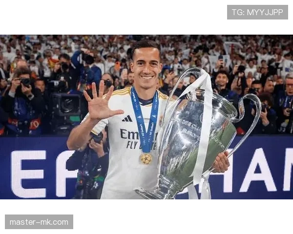 传奇10号重磅回归！皇马官宣签约昔日巨星，剑指西甲再创辉煌