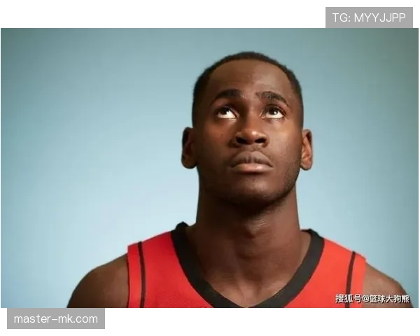 久保建英状态回暖，防守端亮眼表现引关注