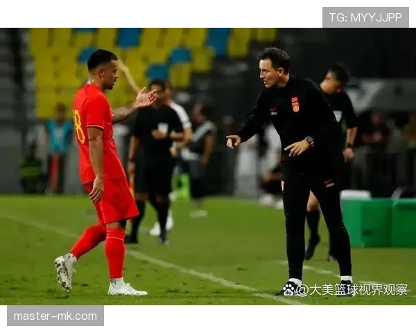 中国队更衣室氛围融洽，团队凝聚力持续提升